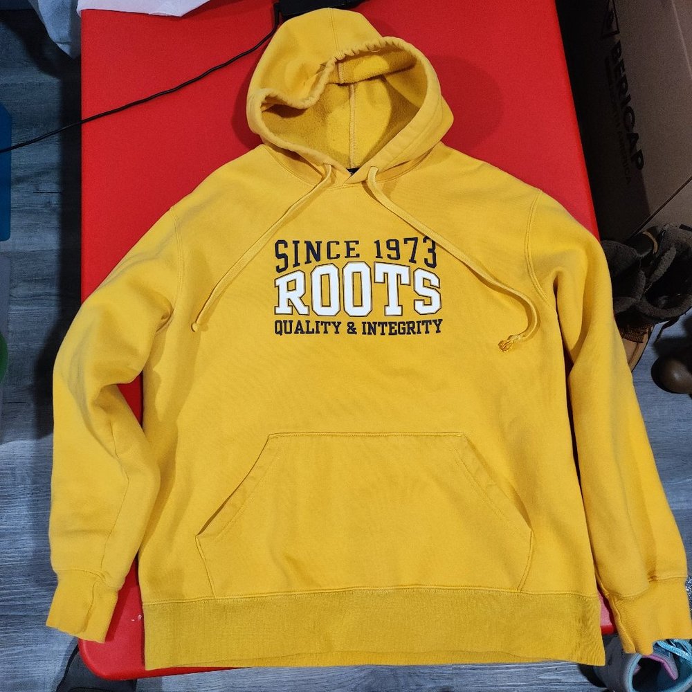 Roots hoodie with kangaroo pockets yellow unisex size M